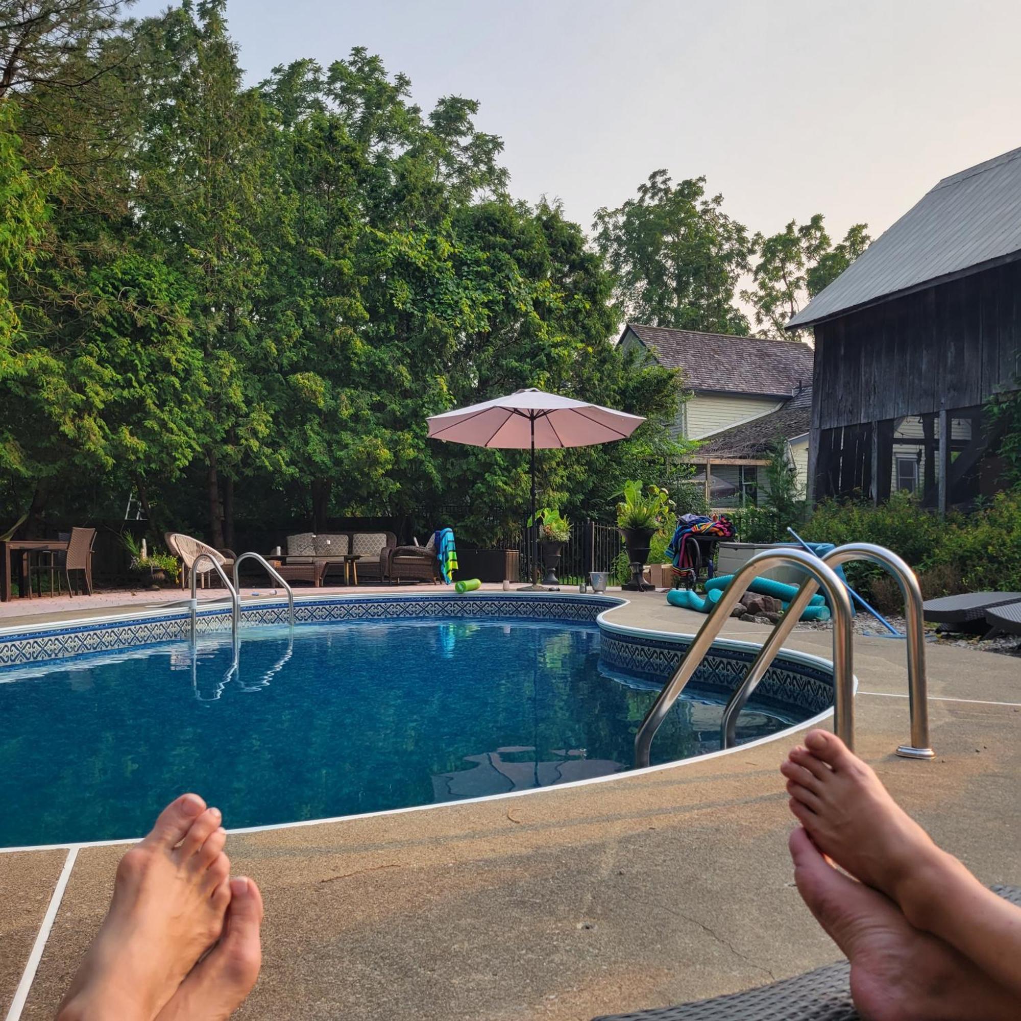 The Walnut Grove Bnb Harrow Exteriér fotografie